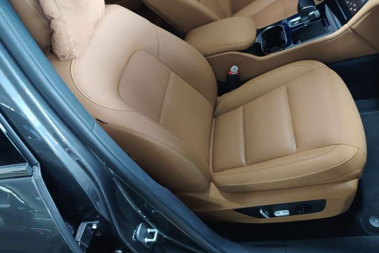 Used Li Auto ONE 2021 Extended-Range 6-Seater Version Right Front Seat