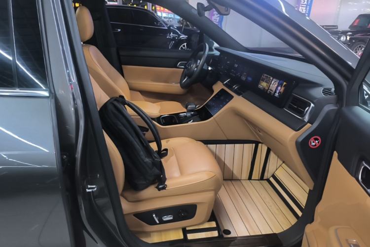 Used Li Auto ONE 2021 Extended-Range 6-Seater Version Right Front Seat