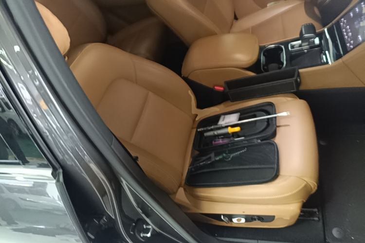 Used Li Auto ONE 2021 Extended-Range 6-Seater Version Right Front Seat