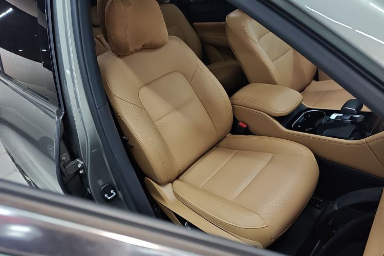 Used Li Auto ONE 2021 Extended-Range 6-Seater Version Right Front Seat