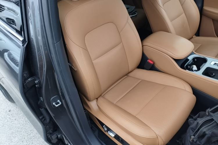 Used Li Auto ONE 2021 Extended-Range 6-Seater Version Right Front Seat