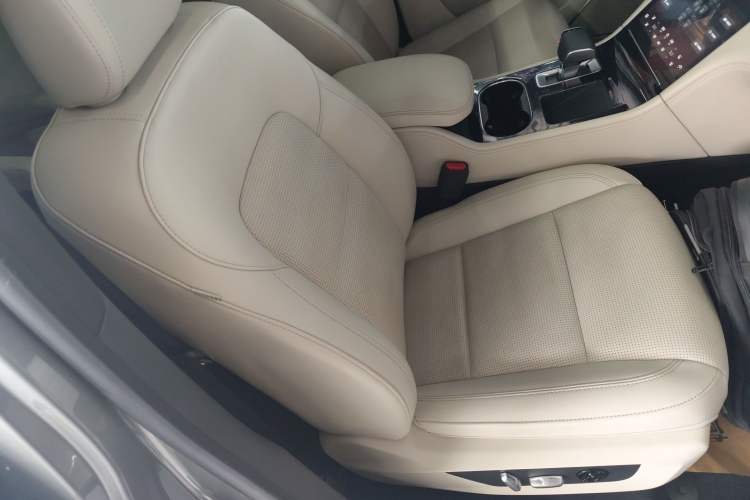 Used Li Auto ONE 2021 Extended-Range 6-Seater Version Right Front Seat
