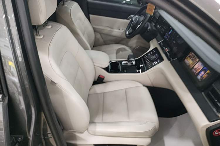 Used Li Auto ONE 2021 Extended-Range 6-Seater Version Right Front Seat
