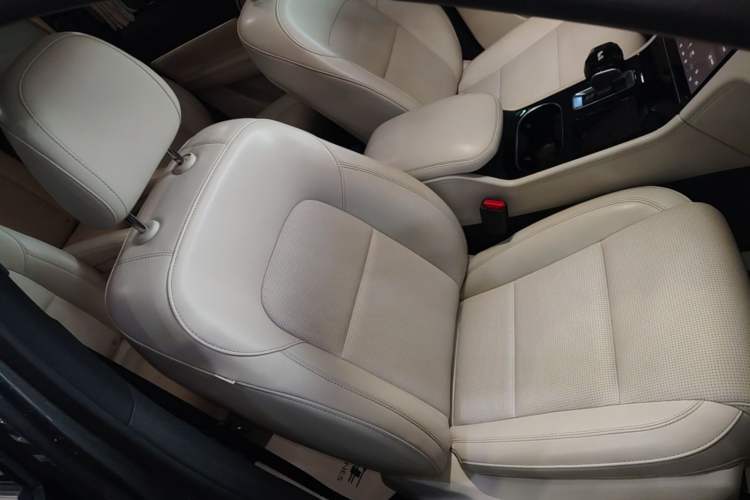 Used Li Auto ONE 2021 Extended-Range 6-Seater Version Right Front Seat