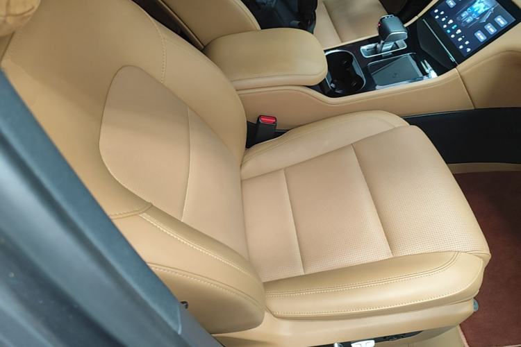 Used Li Auto ONE 2021 Extended-Range 6-Seater Version Right Front Seat