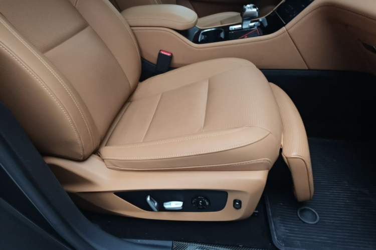 Used Li Auto ONE 2021 Extended-Range 6-Seater Version Right Front Seat