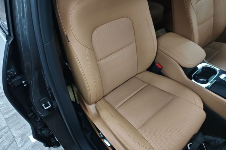 Used Li Auto ONE 2021 Extended-Range 6-Seater Version Right Front Seat