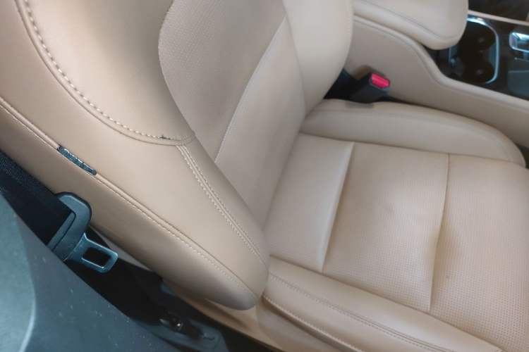 Used Li Auto ONE 2021 Extended-Range 6-Seater Version Right Front Seat
