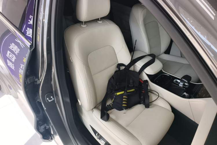 Used Li Auto ONE 2021 Extended-Range 6-Seater Version Right Front Seat