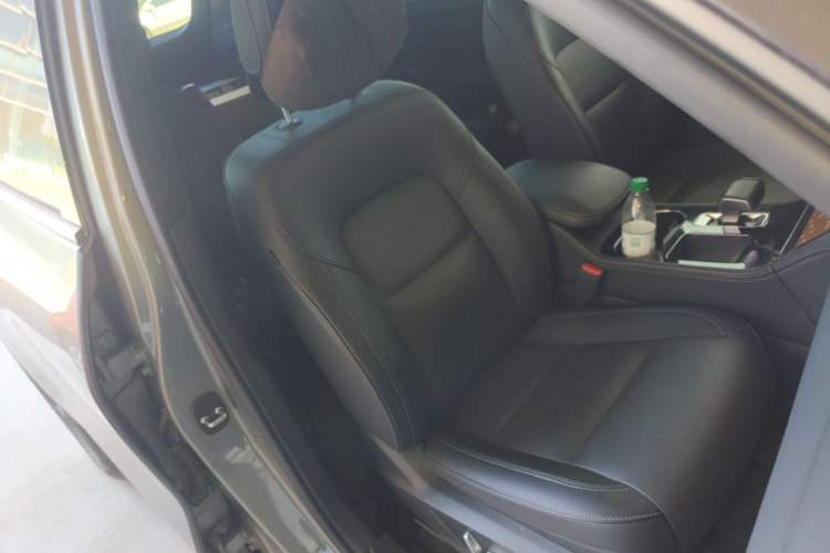 Used Li Auto ONE 2021 Extended-Range 6-Seater Version Right Front Seat