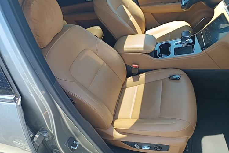Used Li Auto ONE 2021 Extended-Range 6-Seater Version Right Front Seat