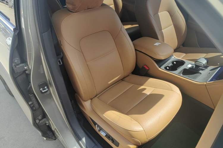 Used Li Auto ONE 2021 Extended-Range 6-Seater Version Right Front Seat