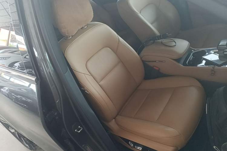 Used Li Auto ONE 2021 Extended-Range 6-Seater Version Right Front Seat