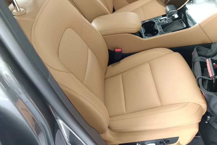 Used Li Auto ONE 2021 Extended-Range 6-Seater Version Right Front Seat