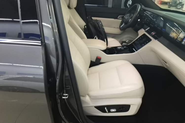 Used Li Auto ONE 2021 Extended-Range 6-Seater Version Right Front Seat