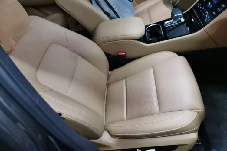 Used Li Auto ONE 2021 Extended-Range 6-Seater Version Right Front Seat