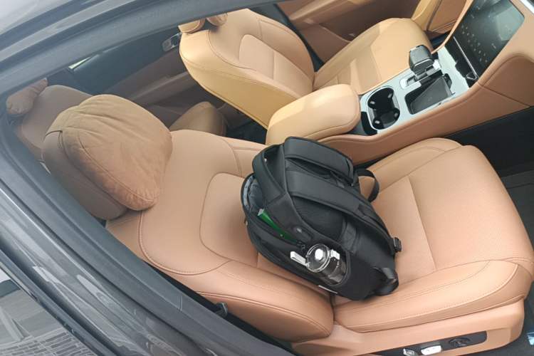 Used Li Auto ONE 2021 Extended-Range 6-Seater Version Right Front Seat