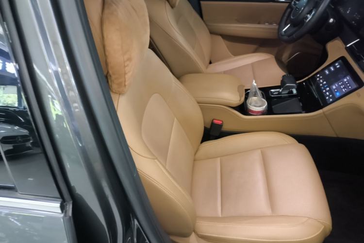 Used Li Auto ONE 2021 Extended-Range 6-Seater Version Right Front Seat