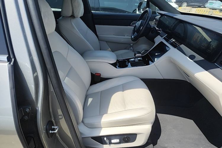 Used Li Auto ONE 2021 Extended-Range 6-Seater Version Right Front Seat