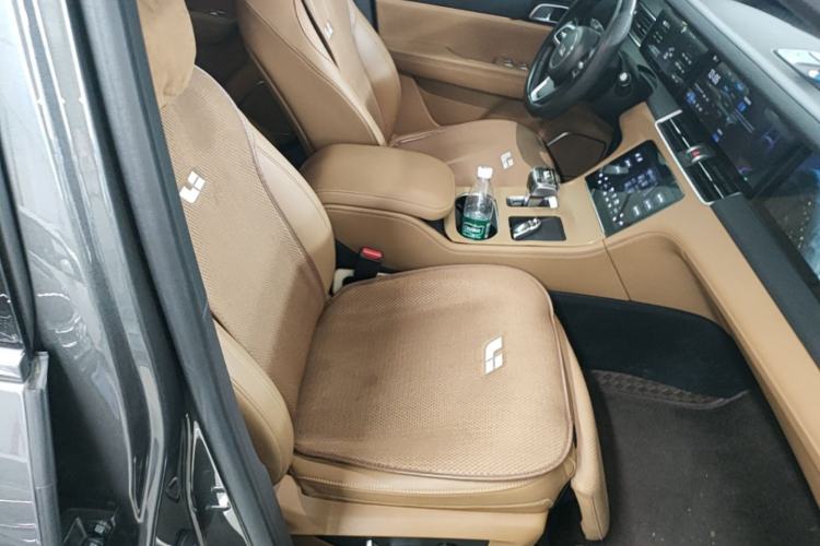 Used Li Auto ONE 2021 Extended-Range 6-Seater Version Right Front Seat