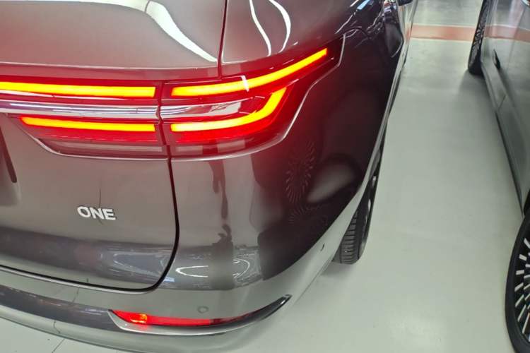 Used Li Auto ONE 2021 Extended-Range 6-Seater Version Right Rear Taillight