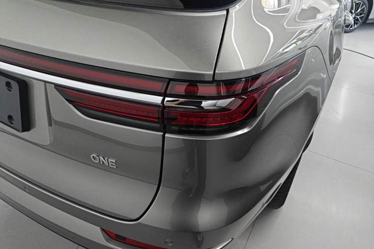 Used Li Auto ONE 2021 Extended-Range 6-Seater Version Right Rear Taillight