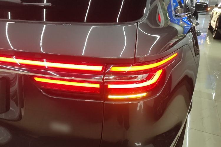 Used Li Auto ONE 2021 Extended-Range 6-Seater Version Right Rear Taillight