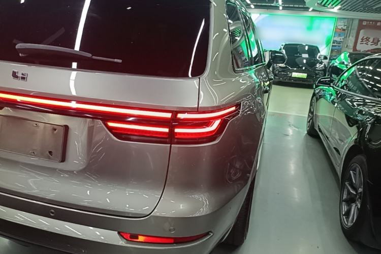 Used Li Auto ONE 2021 Extended-Range 6-Seater Version Right Rear Taillight