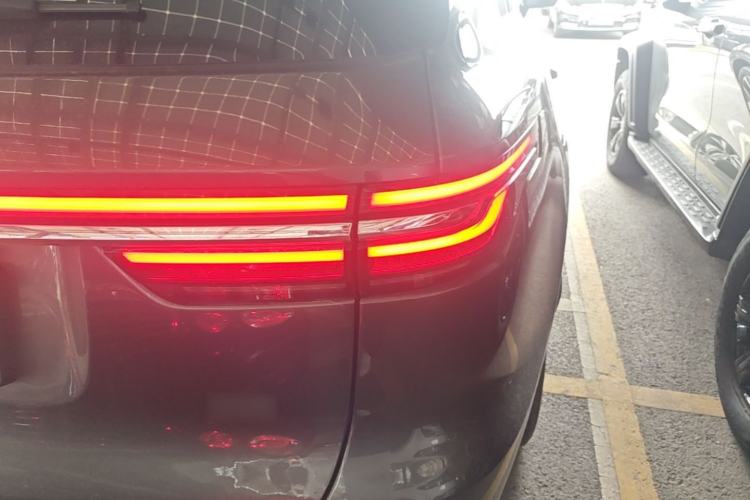 Used Li Auto ONE 2021 Extended-Range 6-Seater Version Right Rear Taillight