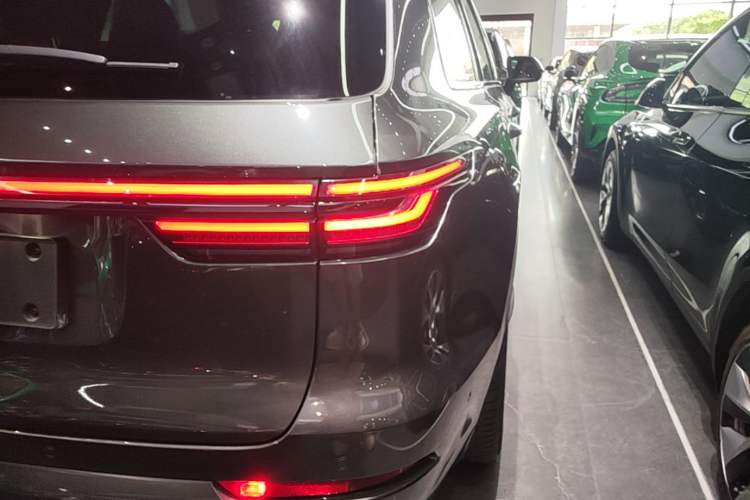 Used Li Auto ONE 2021 Extended-Range 6-Seater Version Right Rear Taillight