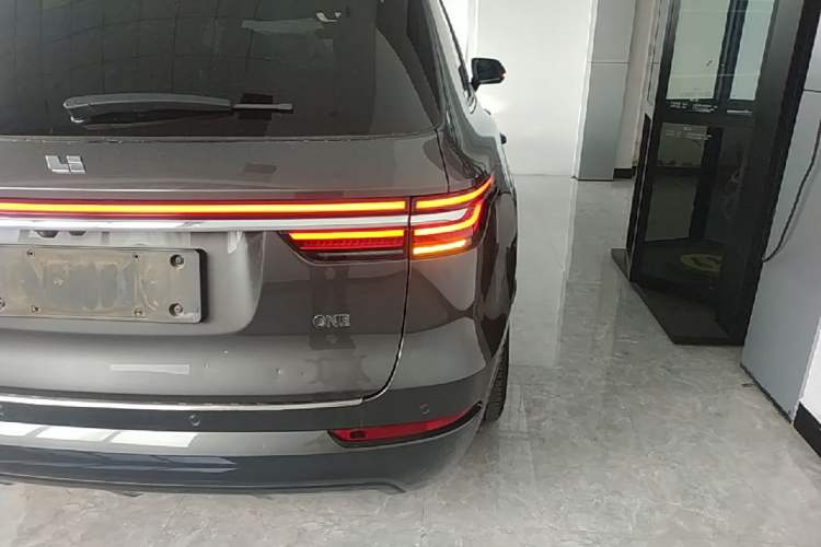 Used Li Auto ONE 2021 Extended-Range 6-Seater Version Right Rear Taillight