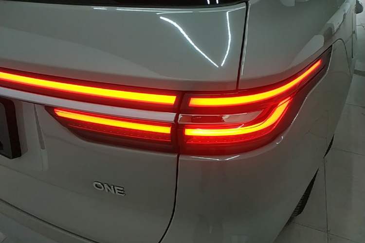 Used Li Auto ONE 2021 Extended-Range 6-Seater Version Right Rear Taillight