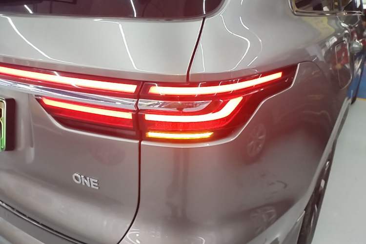 Used Li Auto ONE 2021 Extended-Range 6-Seater Version Right Rear Taillight