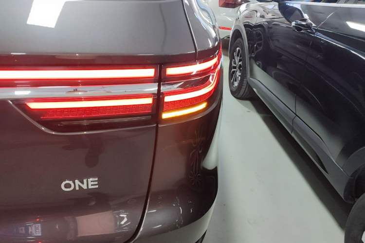 Used Li Auto ONE 2021 Extended-Range 6-Seater Version Right Rear Taillight