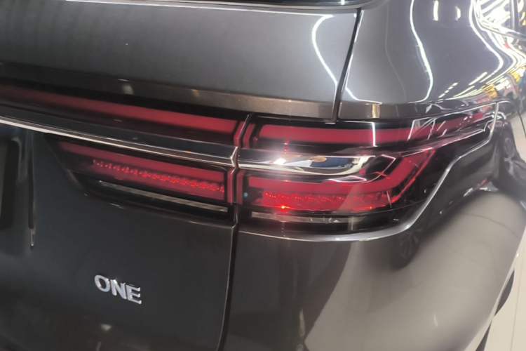 Used Li Auto ONE 2021 Extended-Range 6-Seater Version Right Rear Taillight