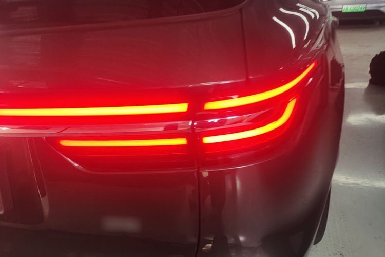 Used Li Auto ONE 2021 Extended-Range 6-Seater Version Right Rear Taillight