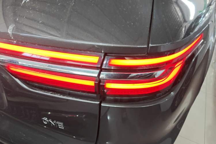 Used Li Auto ONE 2021 Extended-Range 6-Seater Version Right Rear Taillight