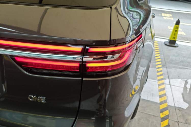 Used Li Auto ONE 2021 Extended-Range 6-Seater Version Right Rear Taillight