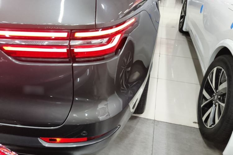 Used Li Auto ONE 2021 Extended-Range 6-Seater Version Right Rear Taillight