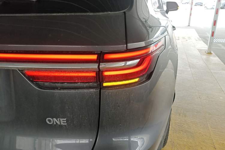 Used Li Auto ONE 2021 Extended-Range 6-Seater Version Right Rear Taillight