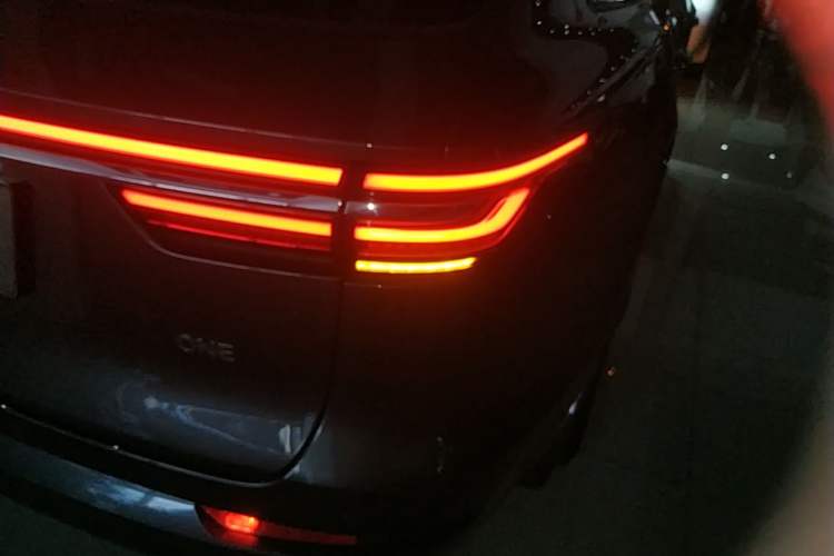 Used Li Auto ONE 2021 Extended-Range 6-Seater Version Right Rear Taillight