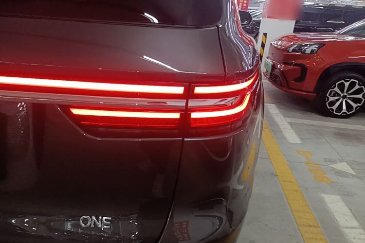 Used Li Auto ONE 2021 Extended-Range 6-Seater Version Right Rear Taillight
