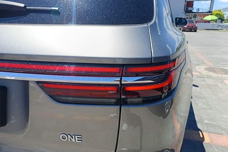 Used Li Auto ONE 2021 Extended-Range 6-Seater Version Right Rear Taillight