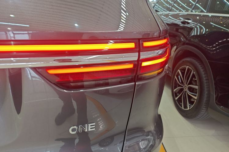 Used Li Auto ONE 2021 Extended-Range 6-Seater Version Right Rear Taillight
