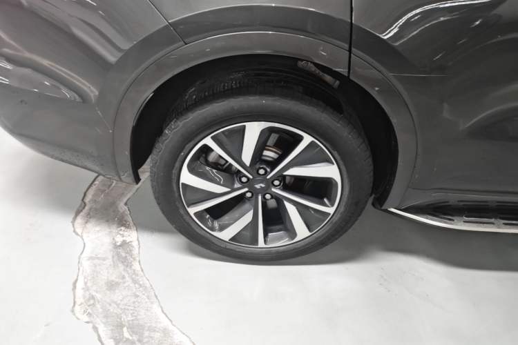 Used Li Auto ONE 2021 Extended-Range 6-Seater Version Right Rear Wheel Hub