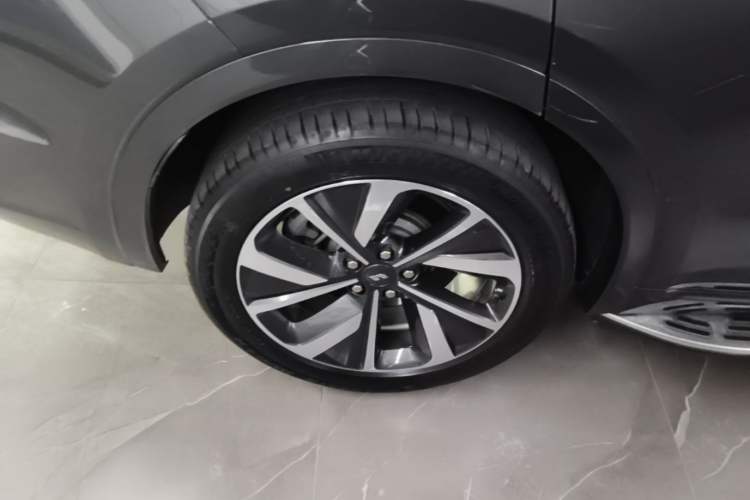Used Li Auto ONE 2021 Extended-Range 6-Seater Version Right Rear Wheel Hub