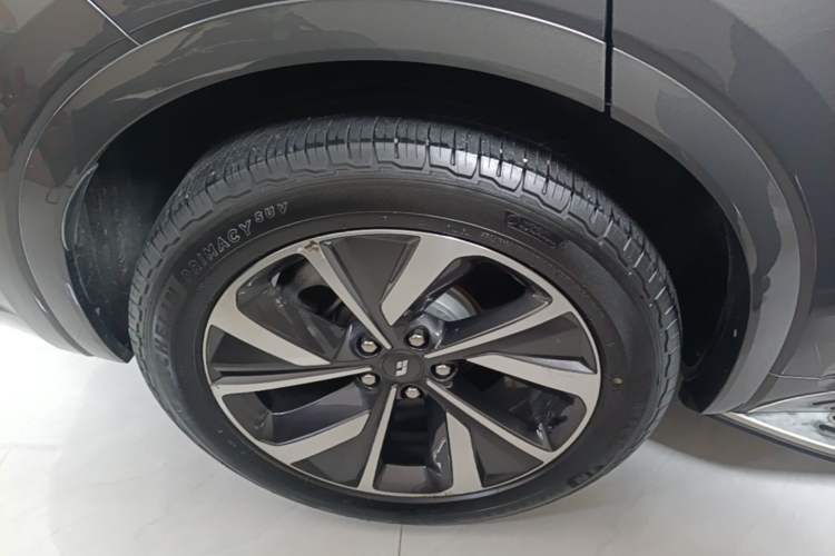 Used Li Auto ONE 2021 Extended-Range 6-Seater Version Right Rear Wheel Hub