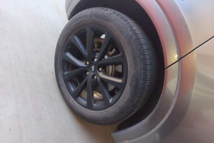 Used Li Auto ONE 2021 Extended-Range 6-Seater Version Right Rear Wheel Hub
