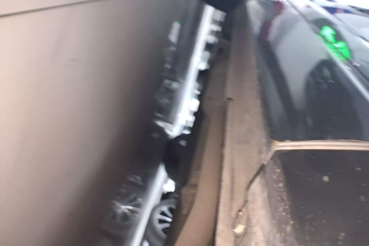 Used Li Auto ONE 2021 Extended-Range 6-Seater Version Right Side Sill