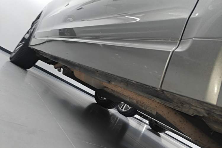 Used Li Auto ONE 2021 Extended-Range 6-Seater Version Right Side Sill